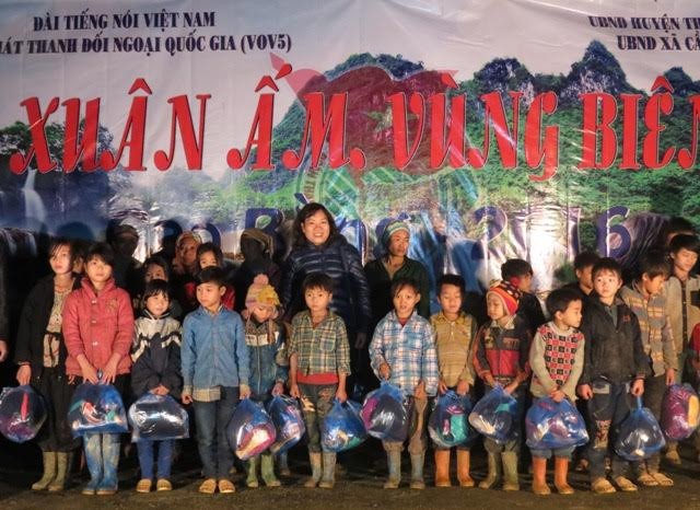  VOV5 apporte un printemps chaleureux à Cao Bang - ảnh 7